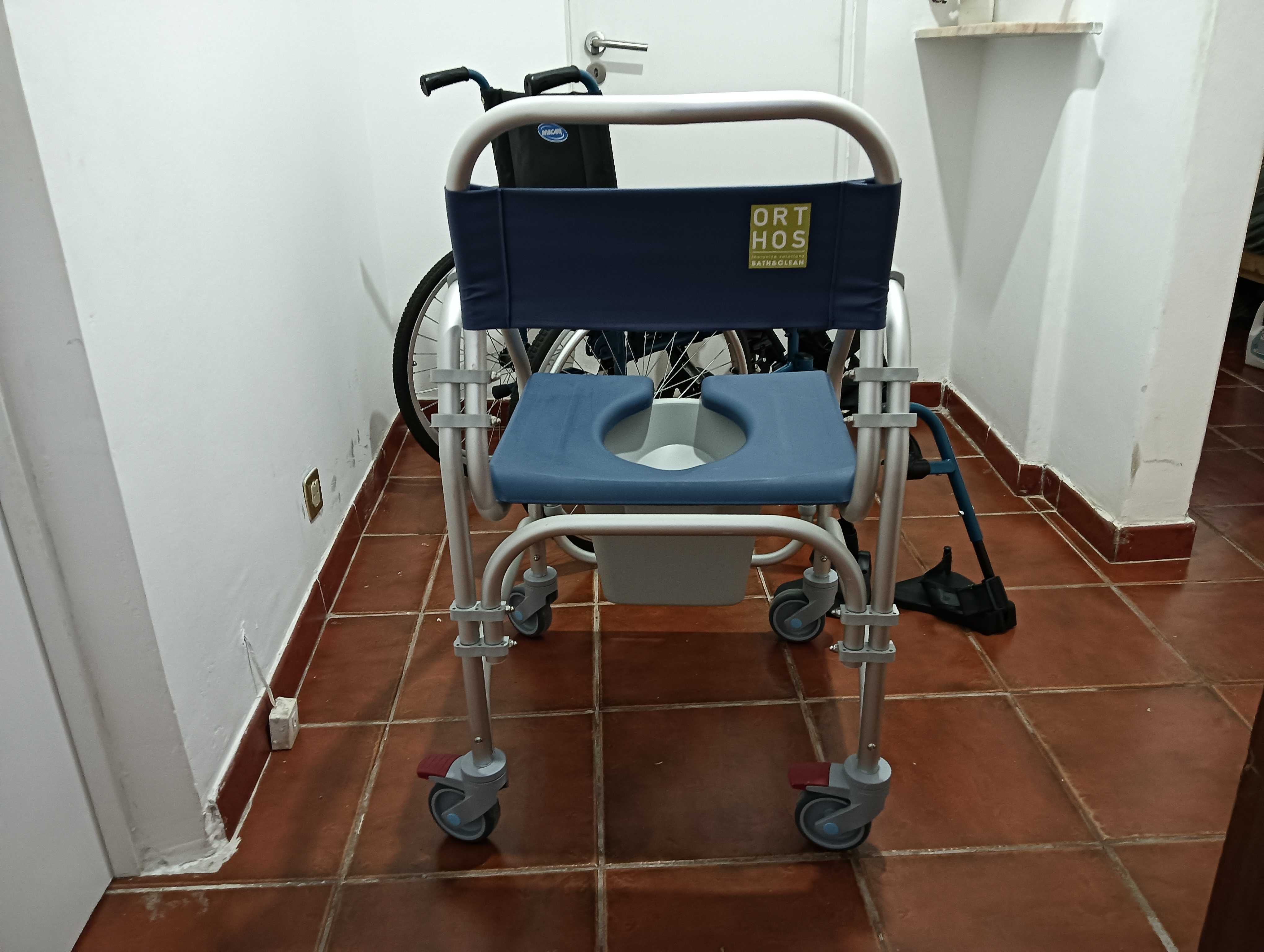 Cadeira Sanita e de Banho com Rodas PACIFIC ORTHOS XXI