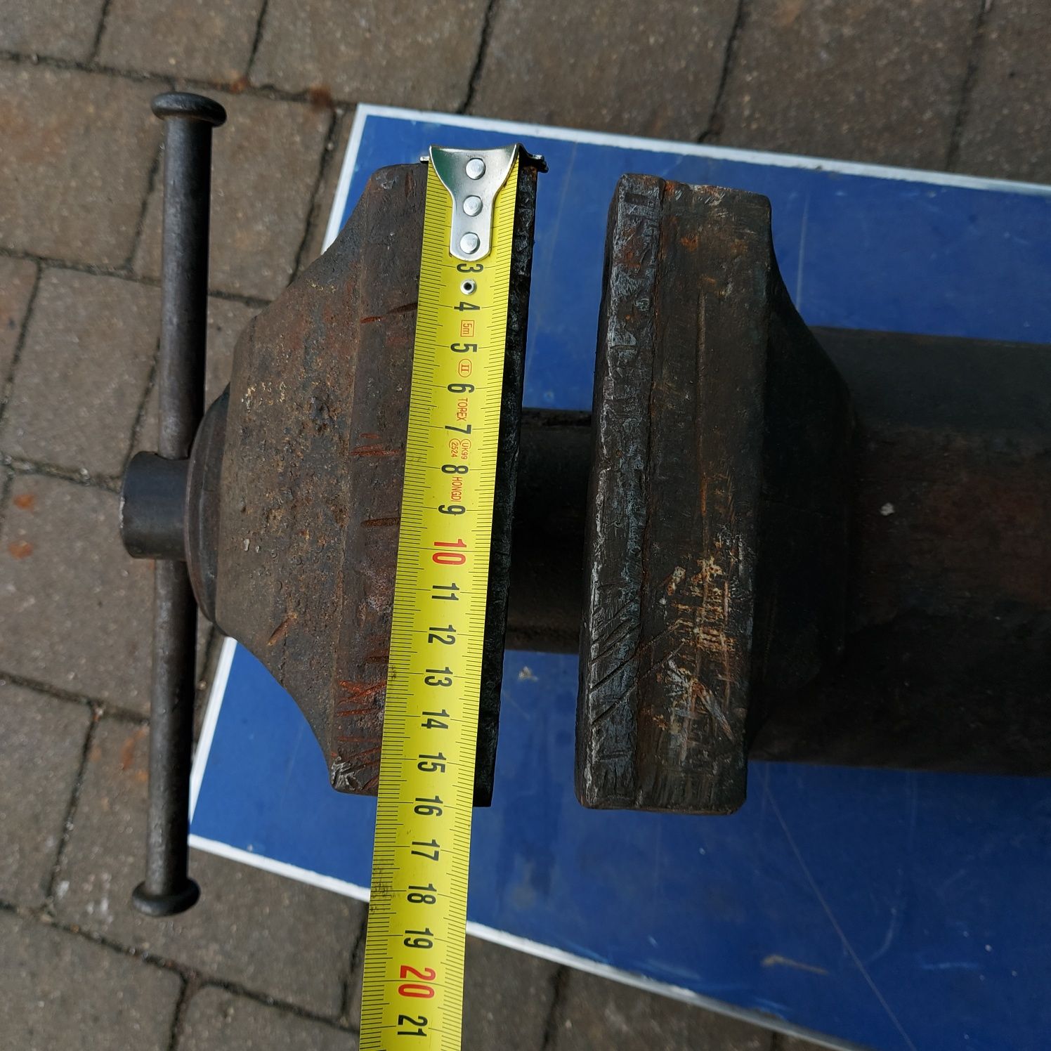Imadło PRL Duże waży 37 kg . Sprawne