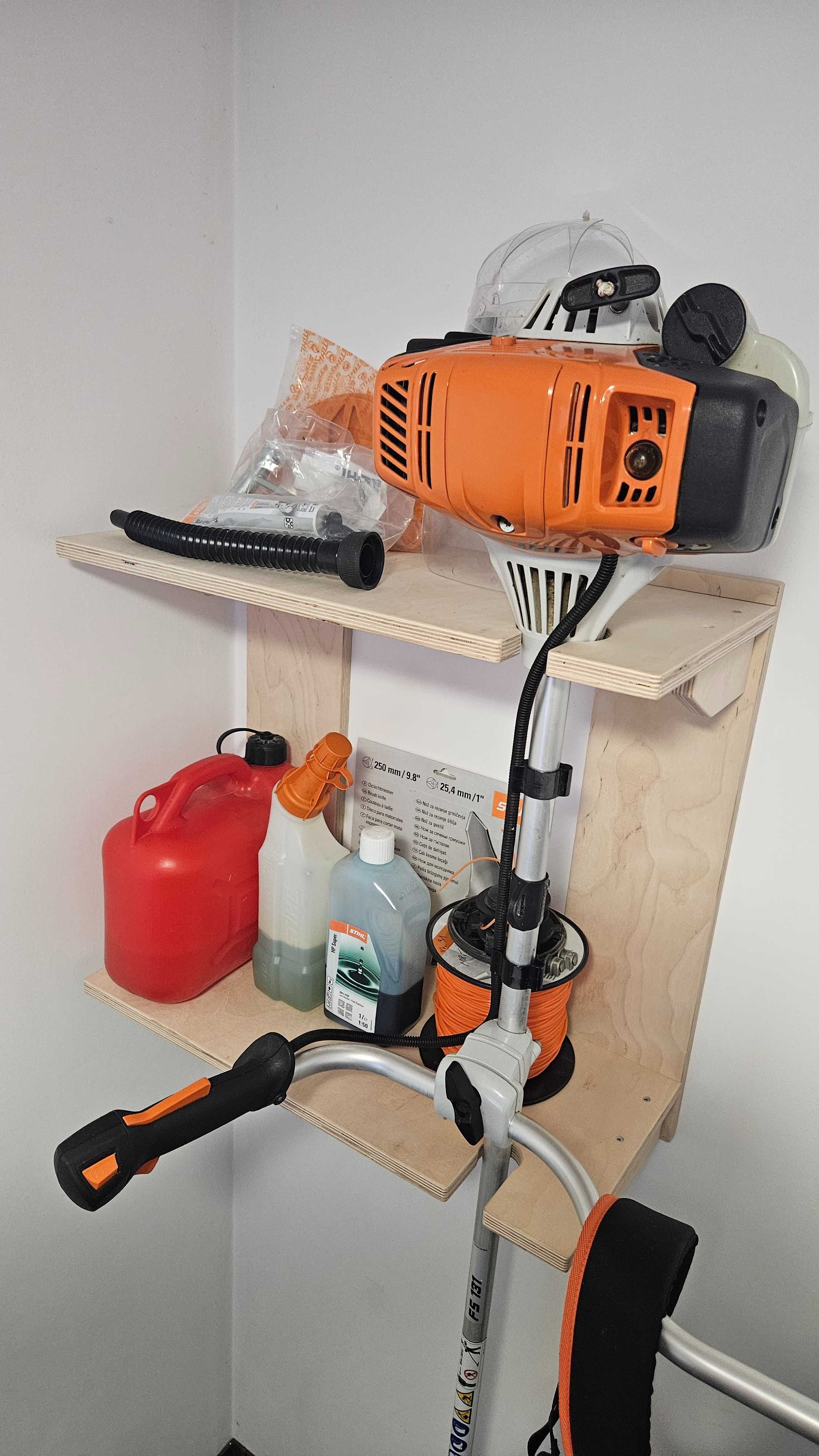 Wieszak uchwyt półka do kosy spalinowej podkaszarki - Stihl Husqvarna