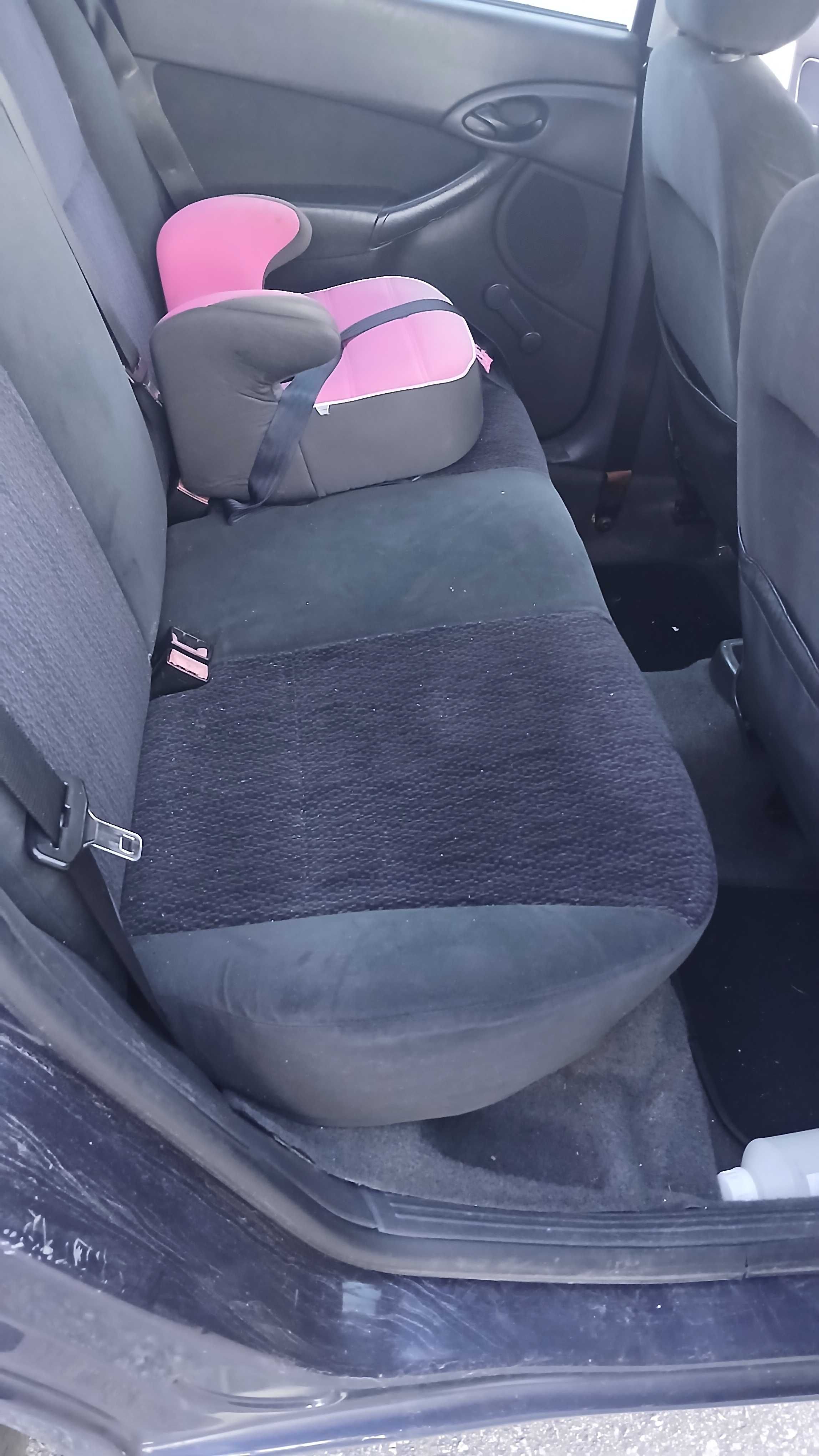 Vendo Ford Focus (um bom carro)
