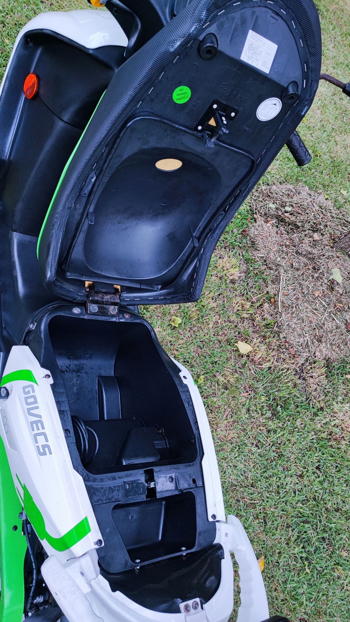 Govecs GO S2.4+ c/bateria de lítio para 60km
