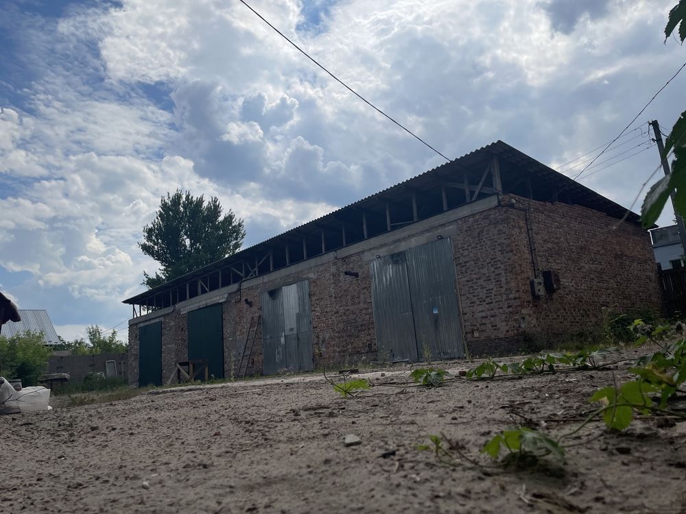 Продаж приміщень під сто, склади, виробництво