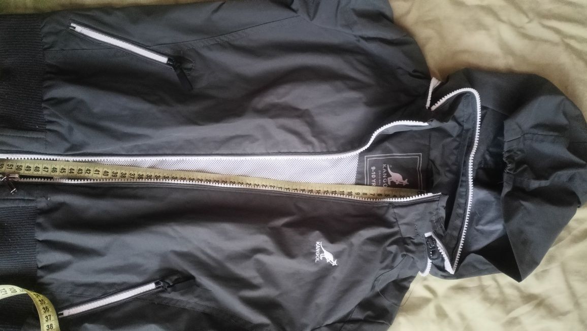 Куртка на 9 - 10 років Kangol водонепроникна.