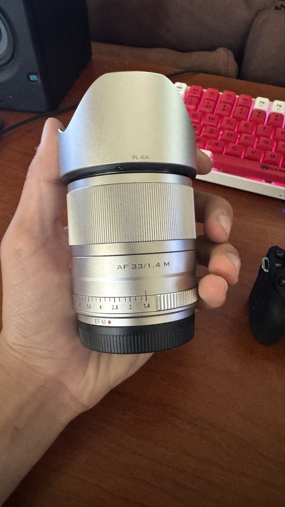 CANON M50 Mark II + Viltrox 33mm f1.4 + Canon 15-45mm