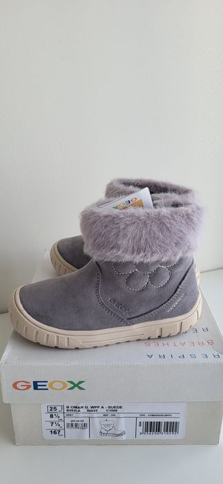 Botas novas com etiquetas meninas. Tamanho 25 marca Geox