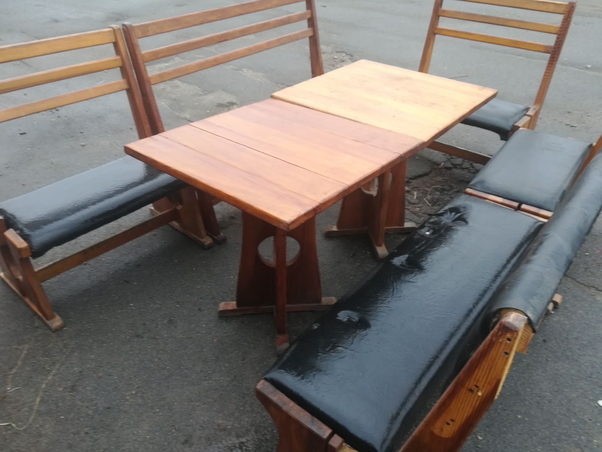 Столы и скамейки
