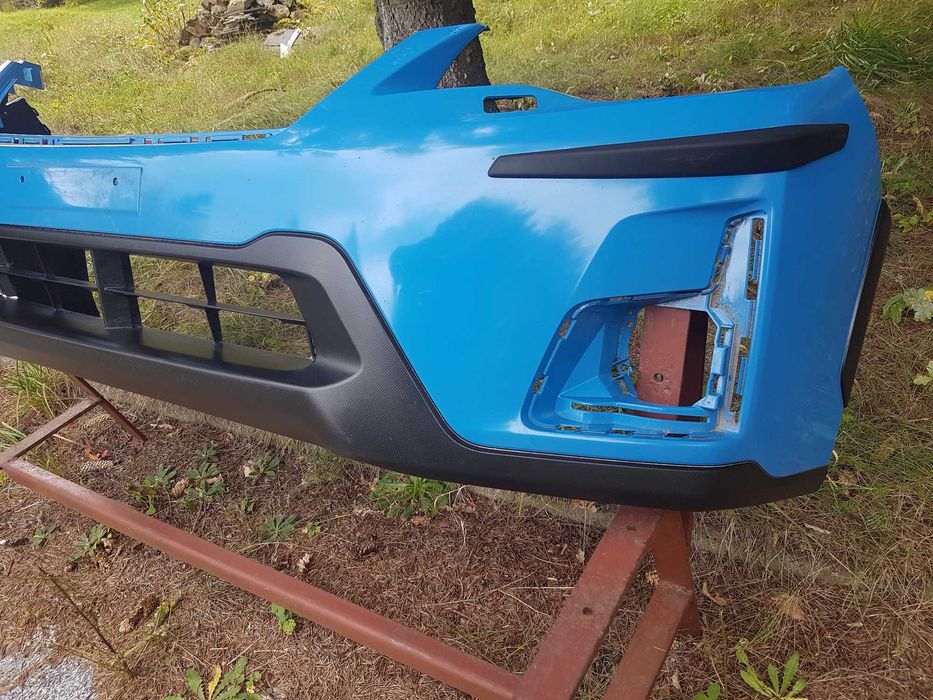 Zderzak Subaru XV 16-17 igła w kolor