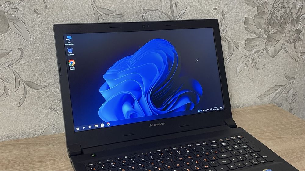 Ноутбук Lenovo B50-80 / 8 GB RAM / Intel Core i3 / SSD / Ідеал