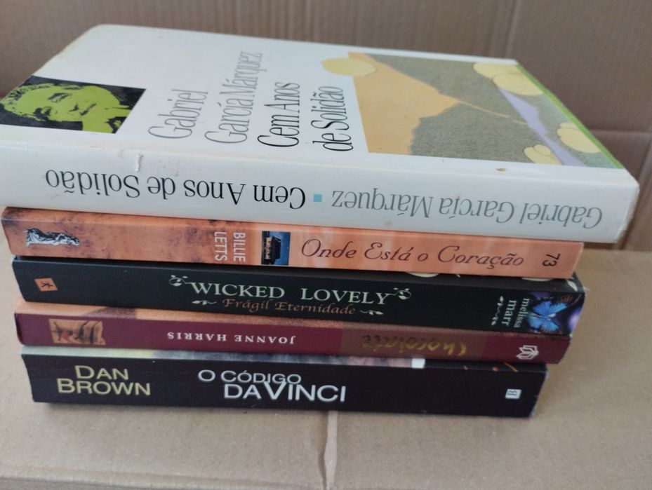 Vários livros ficção
