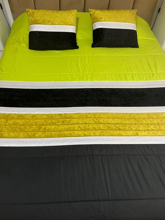 Edredão casal com almofadas