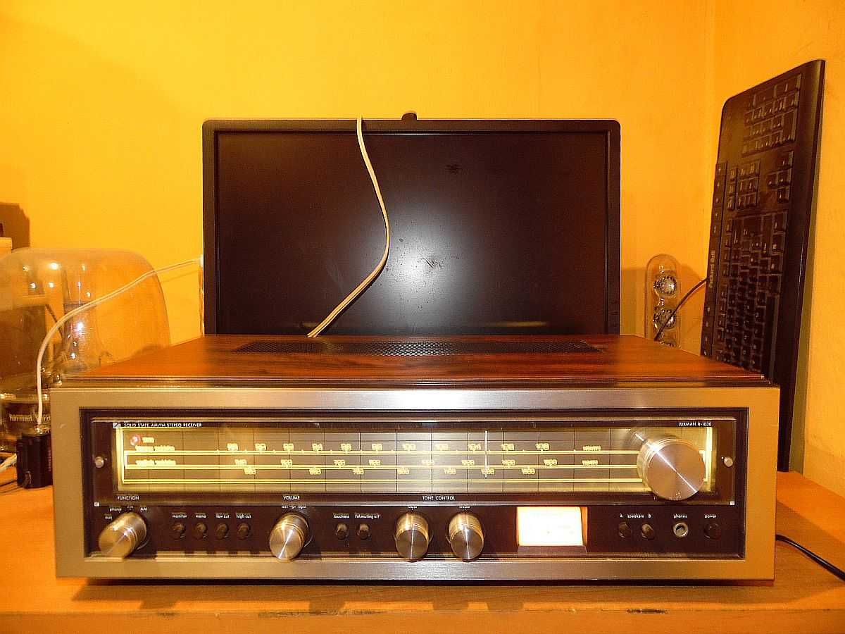 Radio ampli LUXMAN R-1030 2x30Watt 8ohm Retro Vintage Made in Japan