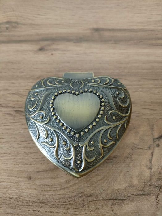 Pudełko na biżuterię