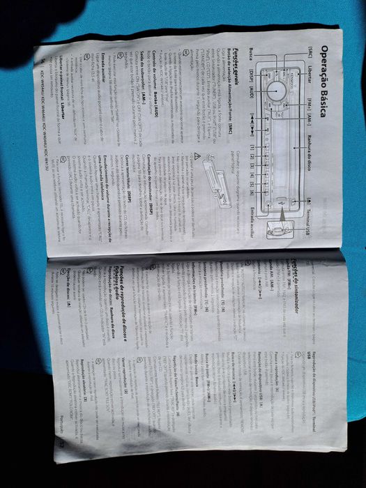 Autorrádio leitor de CDs KENWOOD KDC-W4044UA