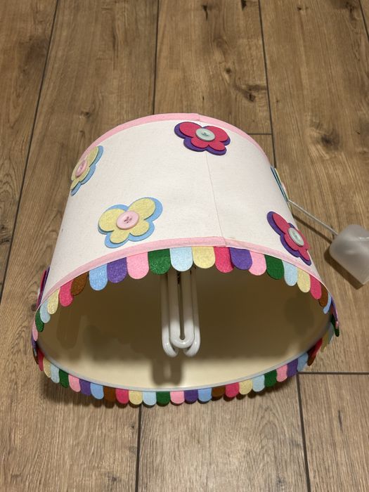 Lampa, żyrandol do pokoju dziecięcego, kolorowe kwiatki