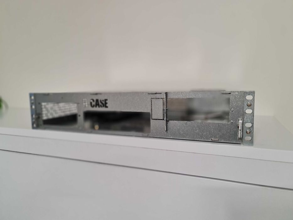 Wyprzedaż - Obudowa RACK do szafy 19 cali R-CASE 3 / Serwer montaż 2U