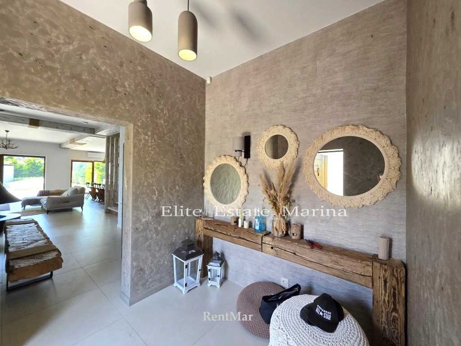 Новый стильный дом с бассейном ул Костанди Видео в ссылке