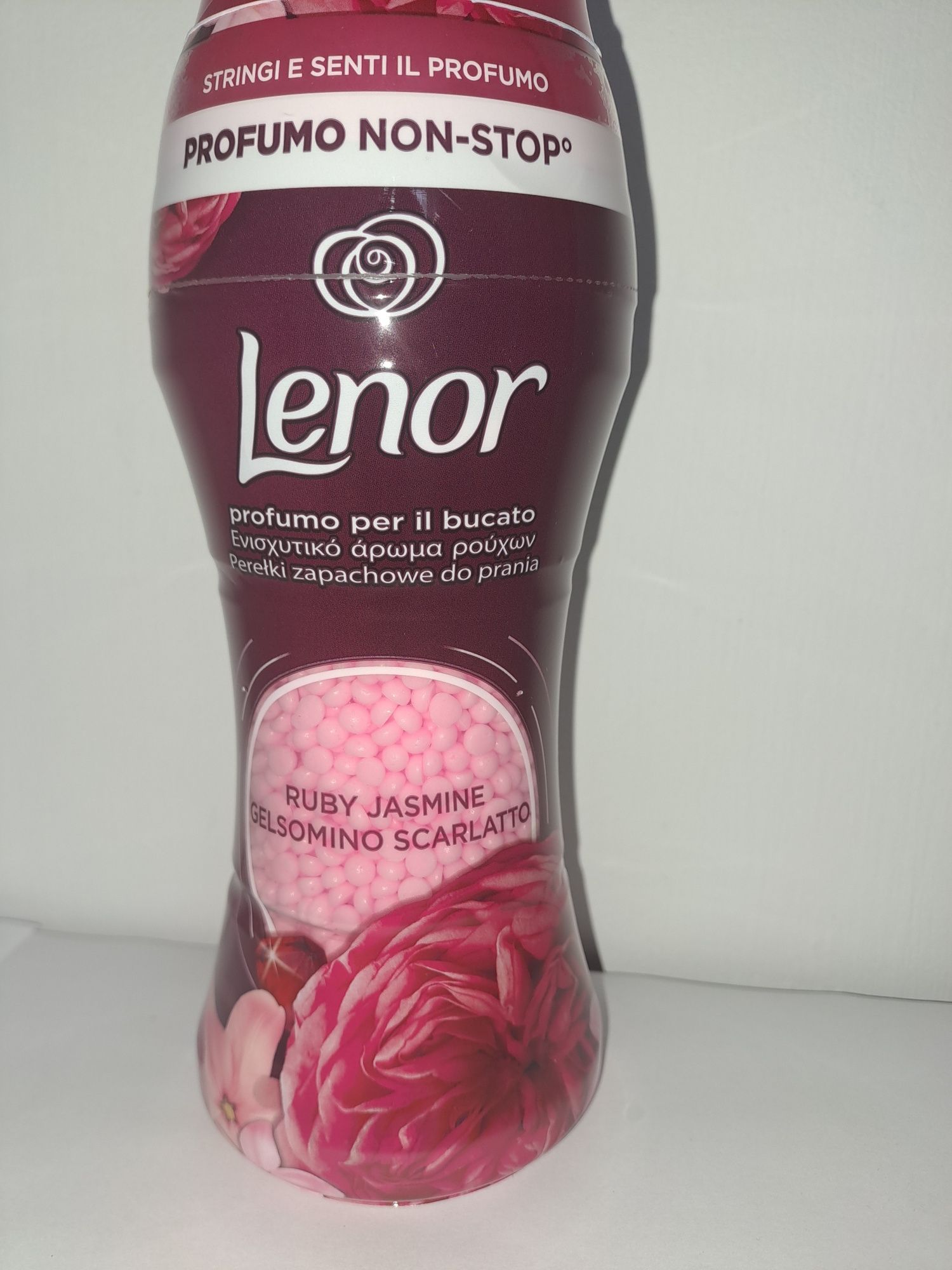 Парфумовані гранули Lenor