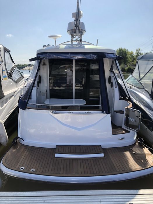 Продам яхту Adamant 330 HT