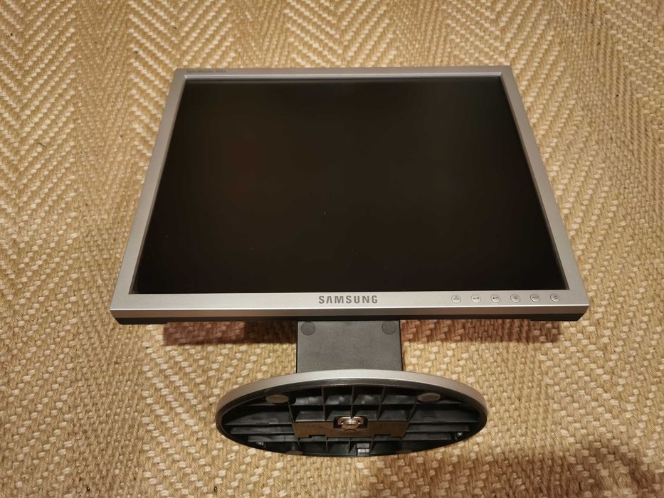 Monitor Samsung Sync Master 740n