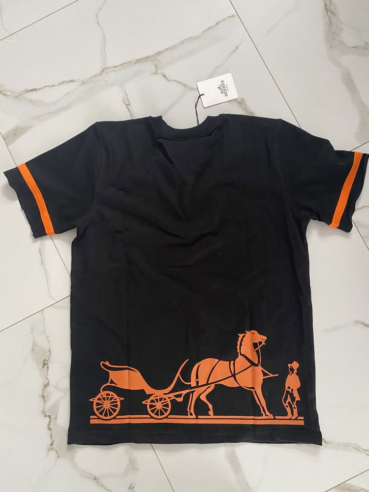 T-shirt nowy z metka S Hermes