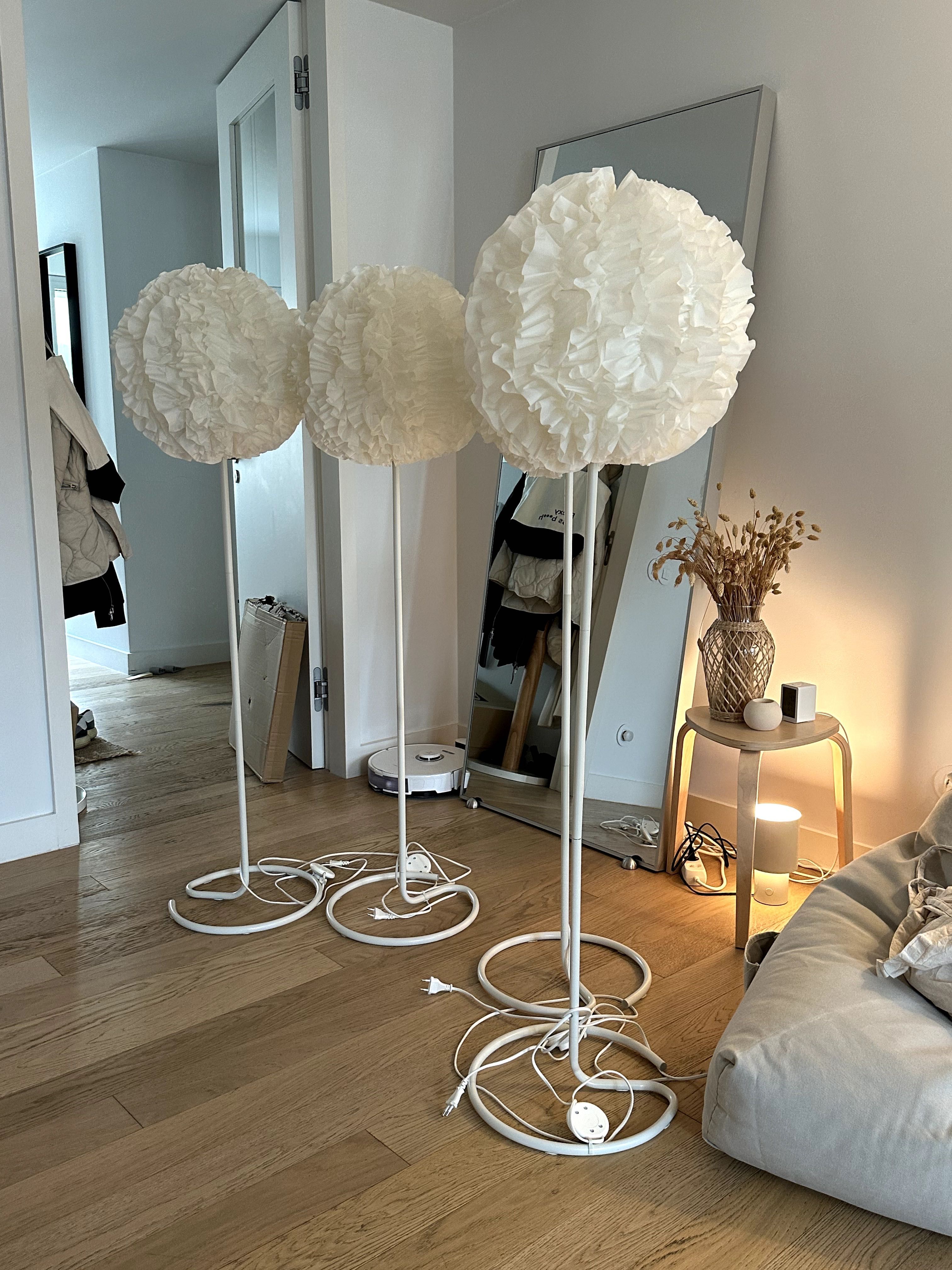 Luminária de chão com 4 focos, altura de 144 cm