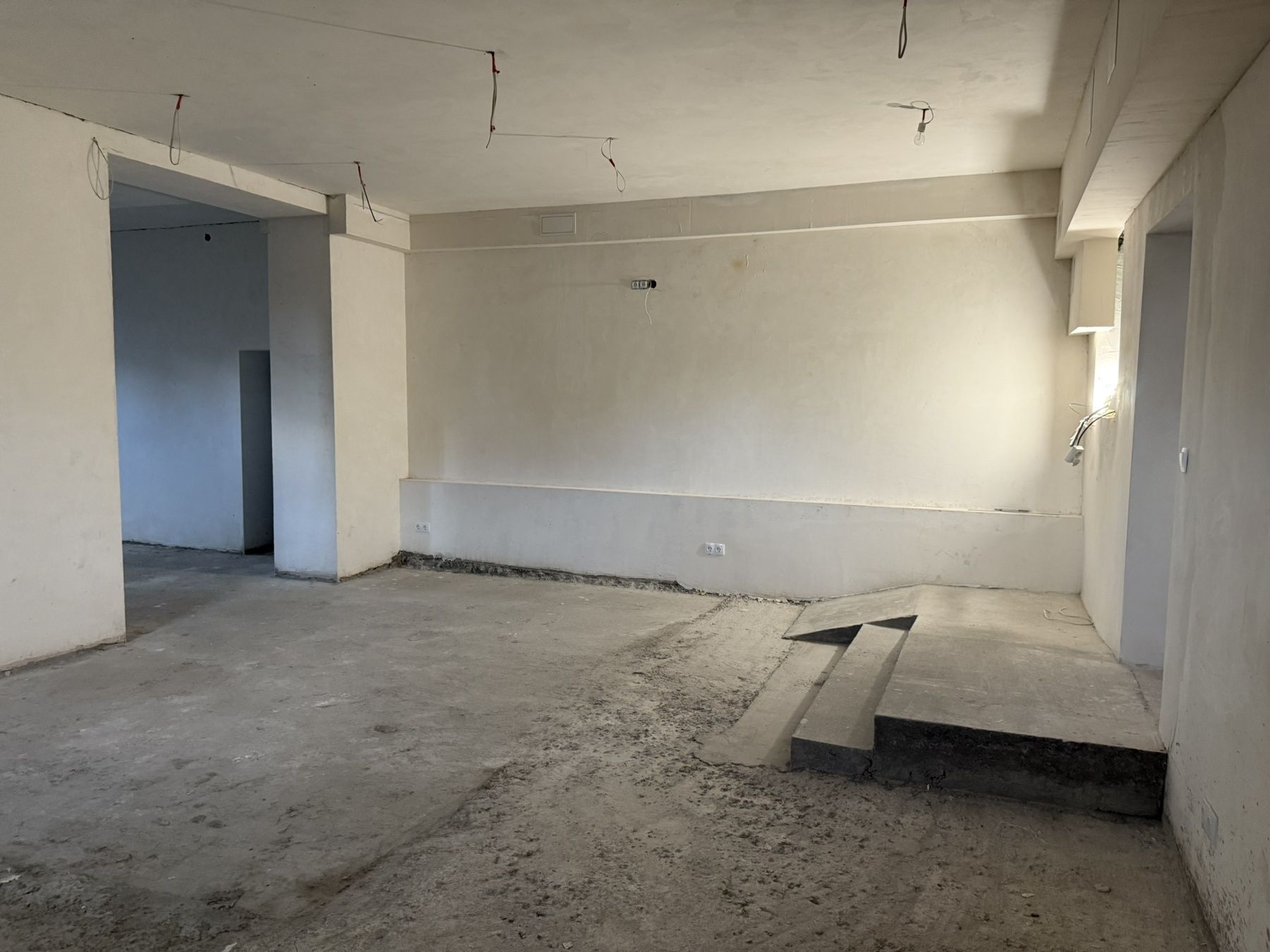 Продаж комерційного приміщення 125м2