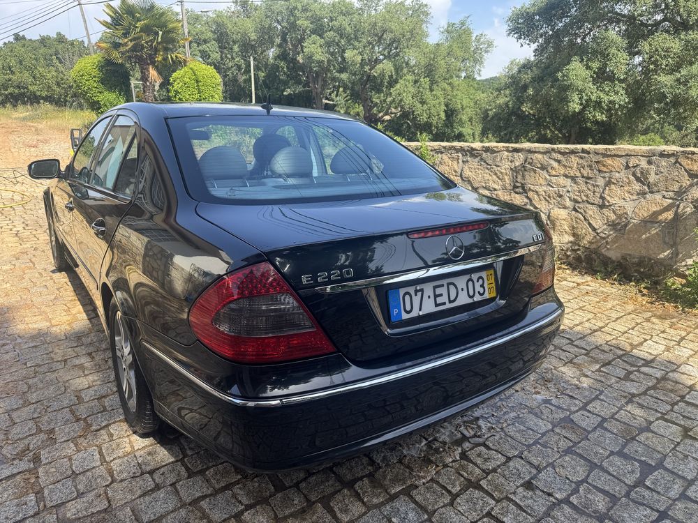 Mercedes E220CDI Avantgarde NACIONAL