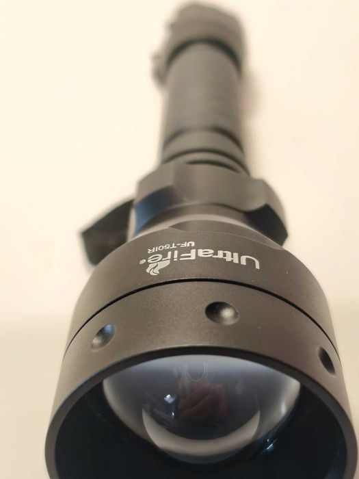 Latarka ZOOM, dioda Luminus SFT-25R, 770m zasięgu