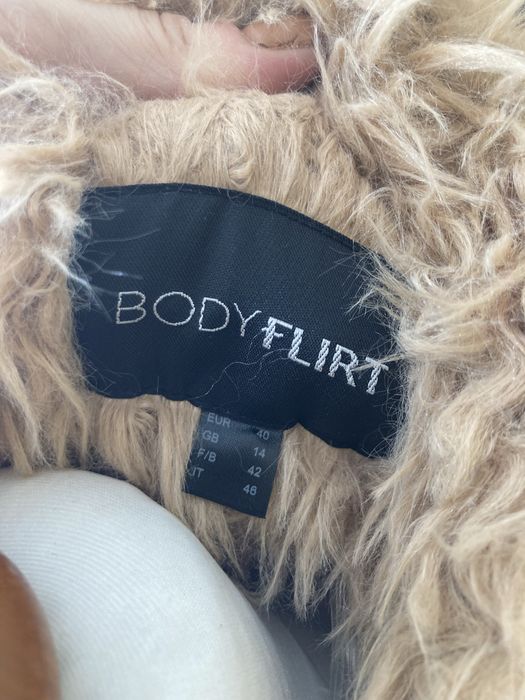 Super sliczne futerko dla kobiet