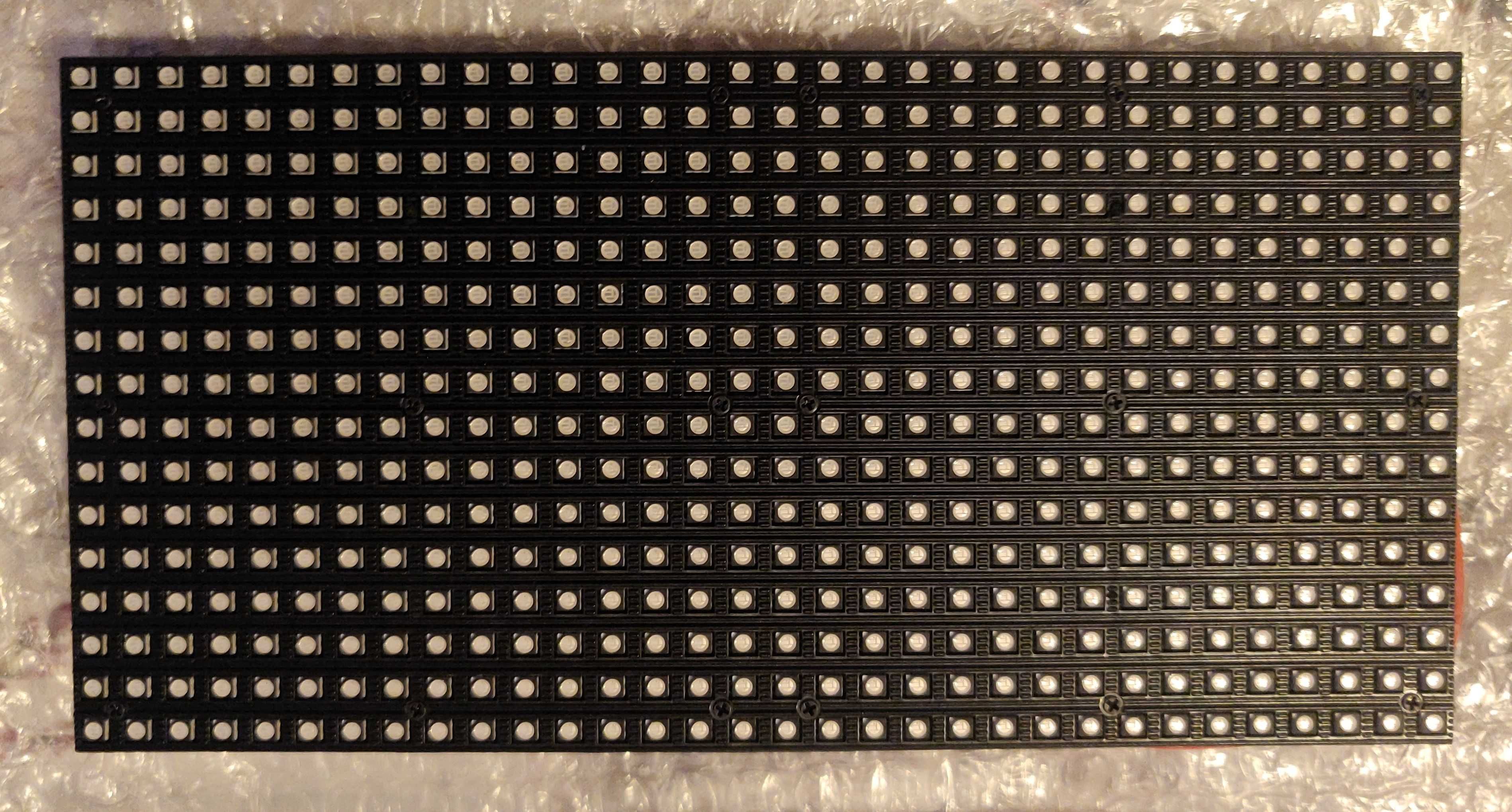 Display LEDs RGB de Espectro Musical Controlado por Som