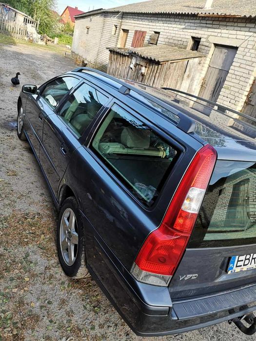 Samochód ma oryginalny lakier, nie wymaga dużych nakładów finansowych