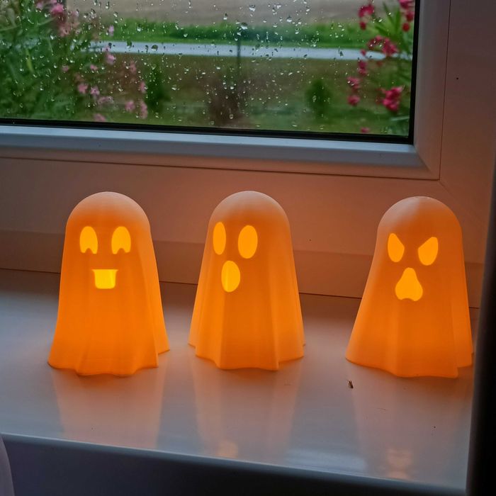 3x Figurka Ducha Dekoracja na Hallowen 10cm LED Dekoracja Ozdobna