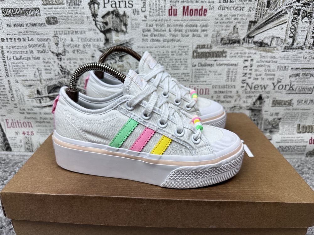Кросівки Adidas / Розмір 35