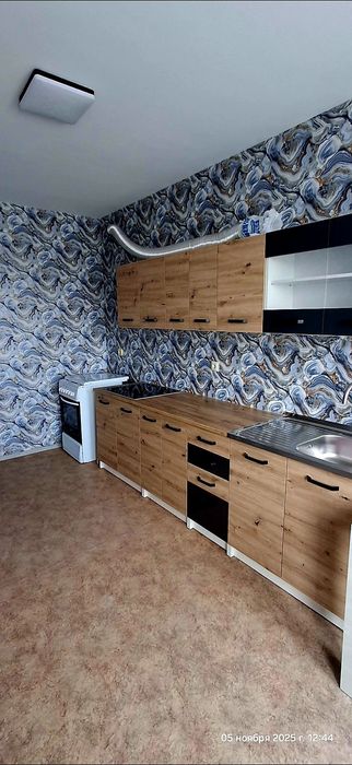 Продам. Новую кухонную мебель.