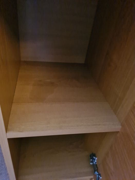 Toaletka z lustrem i pufką. Olcha. Jak nowa. Idealne dla nastolatki