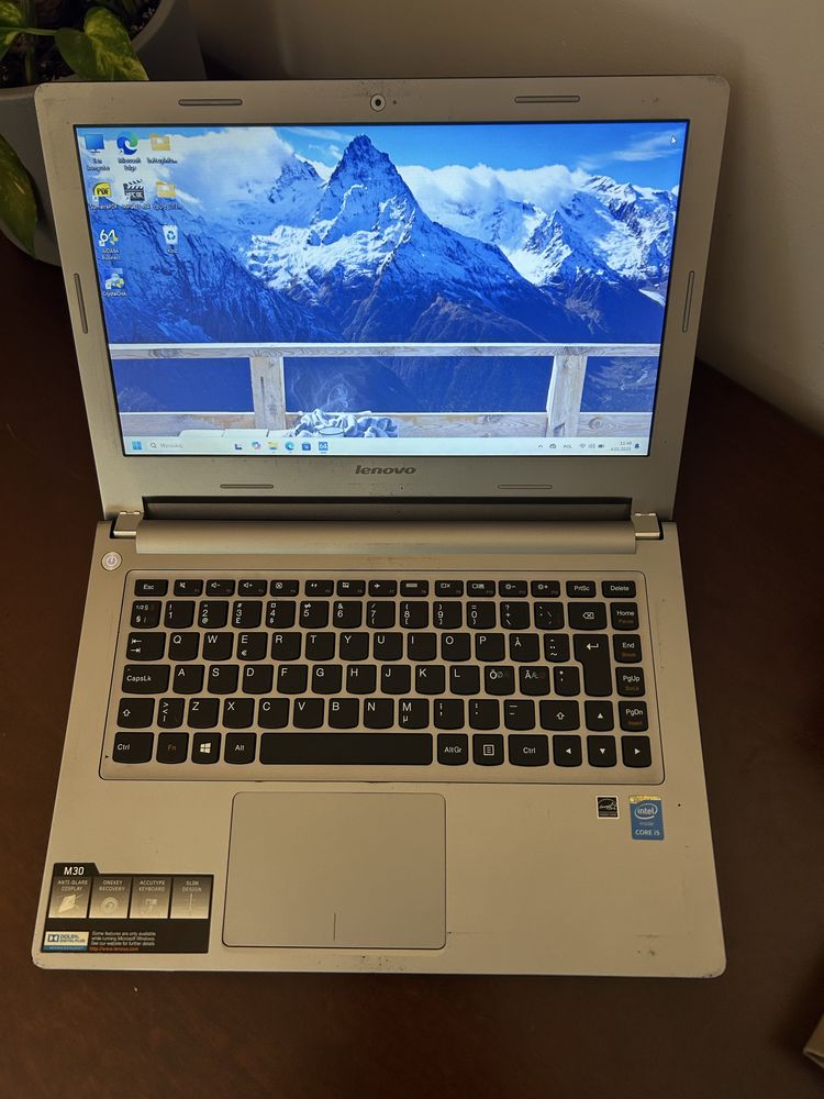 Tani Laptop Lenovo M30 14” cali- i5/8GB/Nowy SSD 512GB/bat.85%/Win11