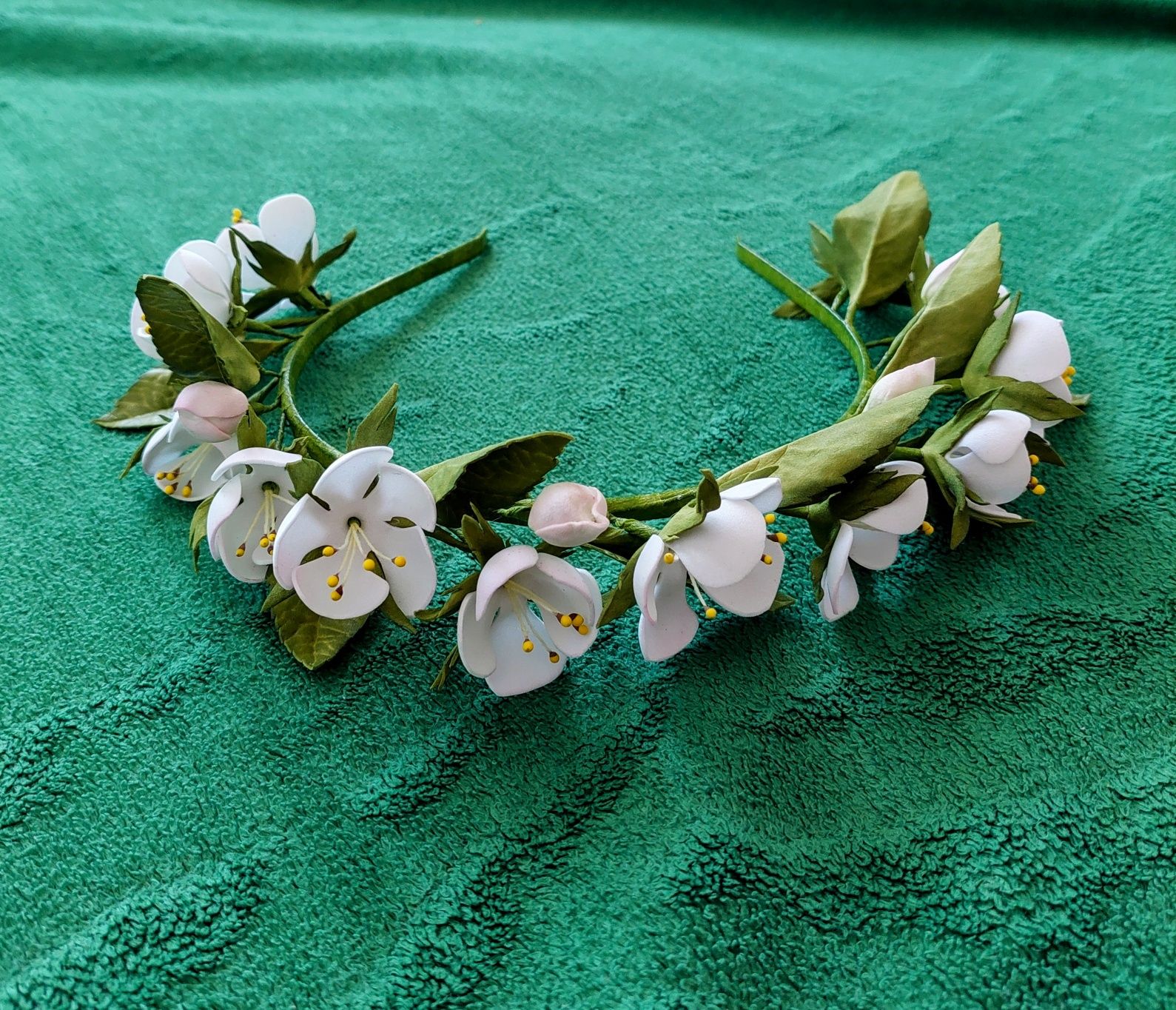 Opaska białe kwiatki komunia handmade