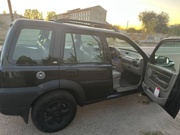 Автомобіль Land Rover Freelander 1998 року