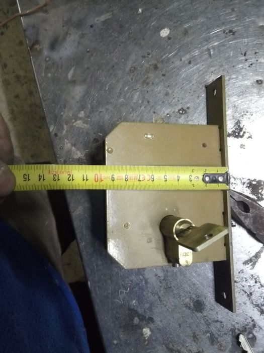 Fechadura  Yale Nova