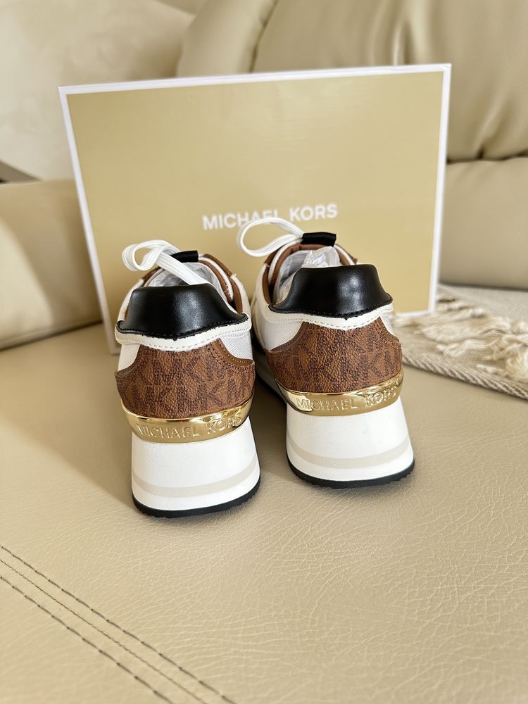 Кроссовки Michael kors