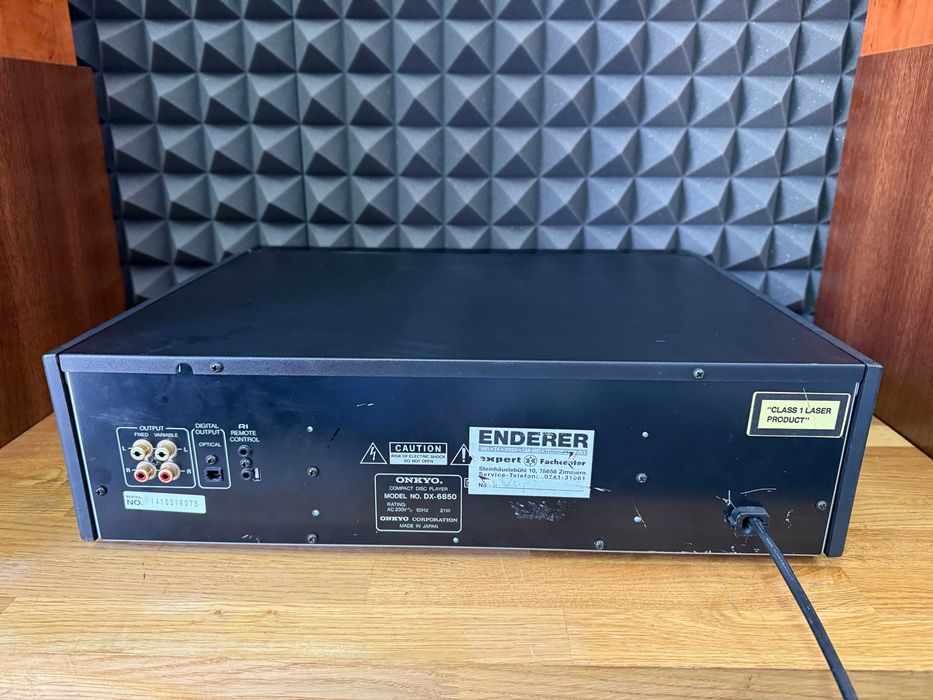 Odtwarzacz CD Onkyo INTEGRA DX-6850