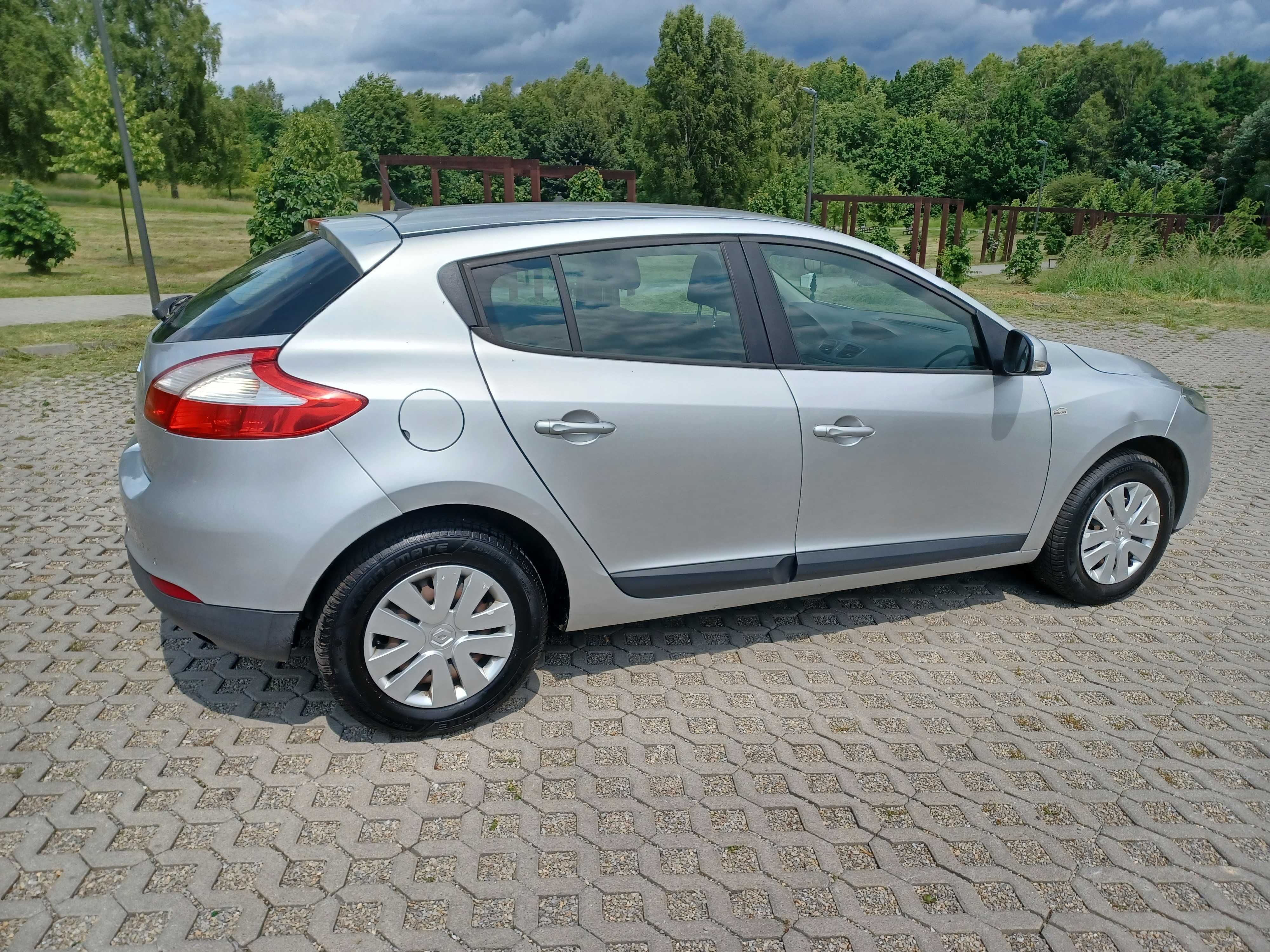 Renault Megane // GAZ // Rok 2012 // Silnik 1.6 16V // Tempomat