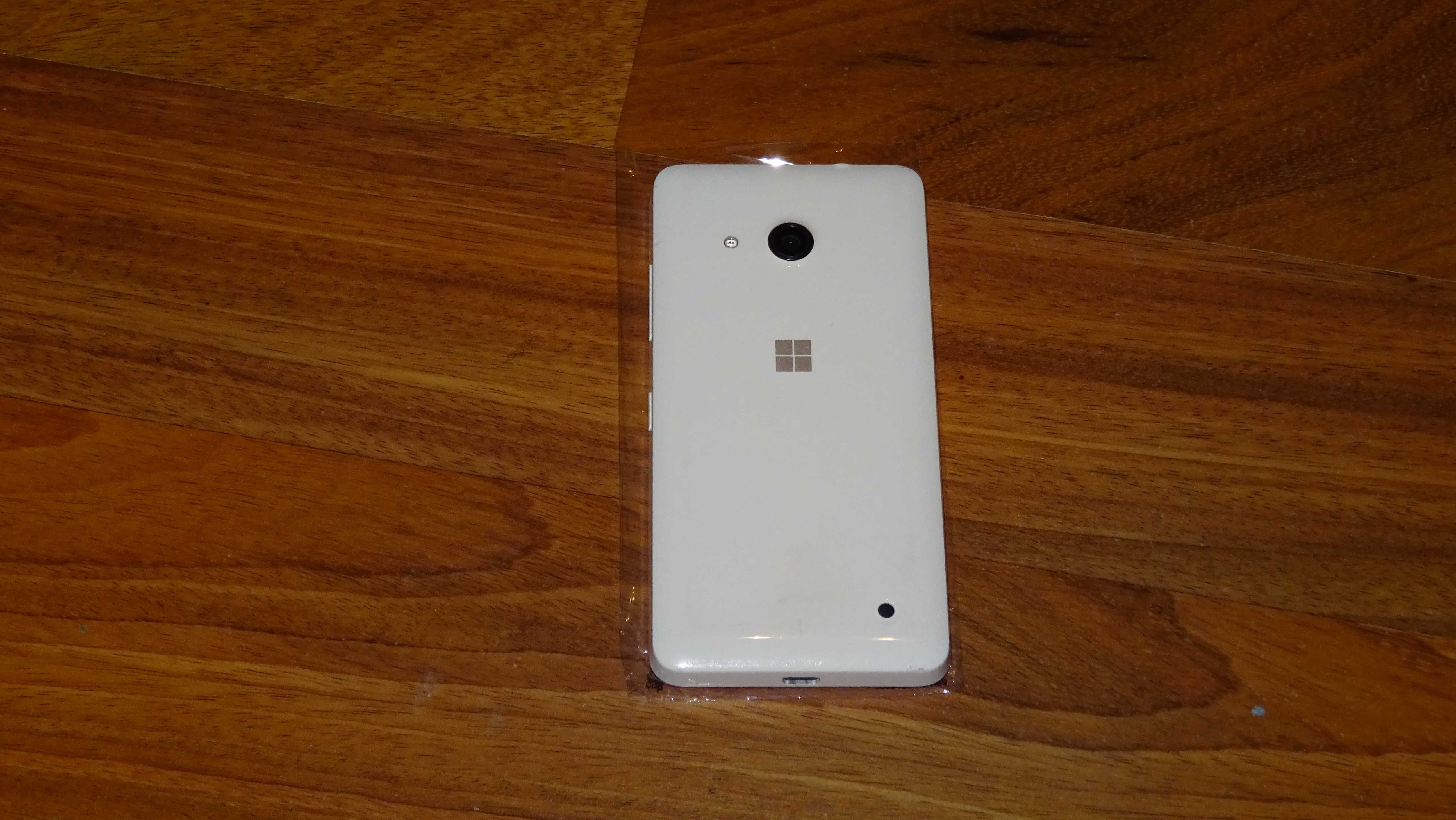 Smartfon Microsoft Lumia 550, cały komplet, sprawny