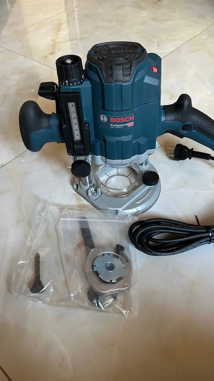 Новий Фрезер ручний Bosch GOF 1250 CE Professional Оригінал новий