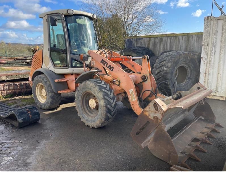 Фронтальний навантажувач Atlas 65