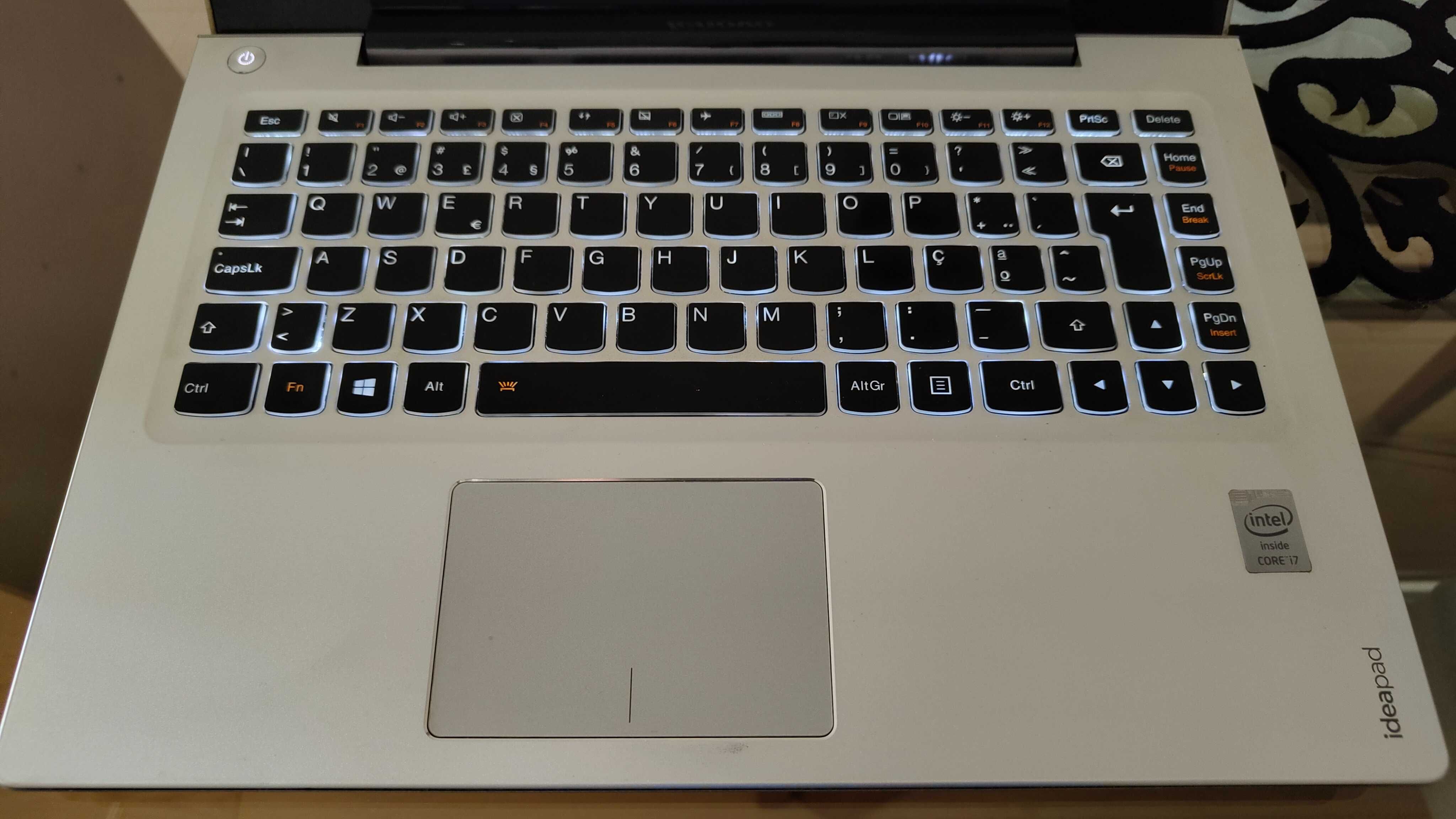 Lenovo IdeaPad U330 Touch (i7, 8GB RAM, 256GB SSD)