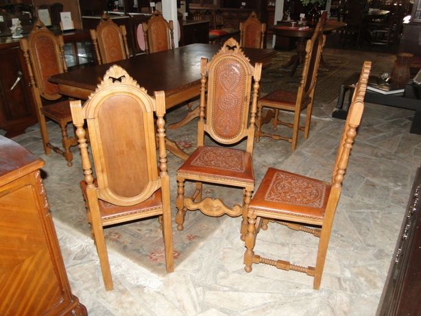 Cadeiras em madeira maciça e couro - óptimo estado - Valor unitário