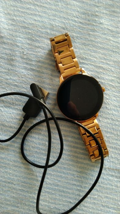 Smartwatch One dourado