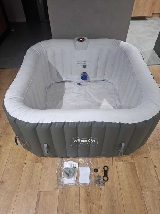 Basen spa jakuzzi Florence Arebos