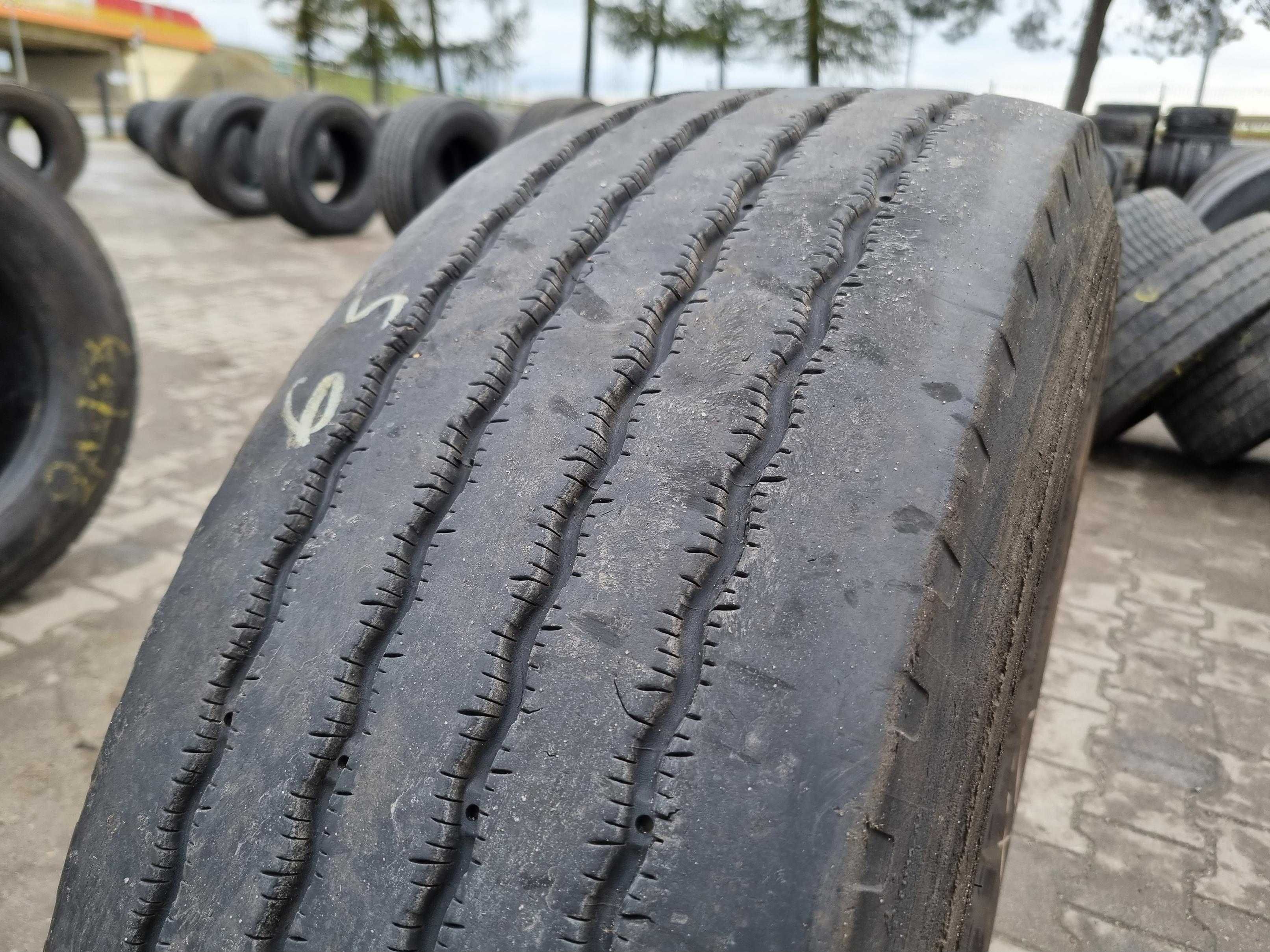 305/70R19.5 Opona MICHELIN XZE2+ 7-8mm Przód XZE 2